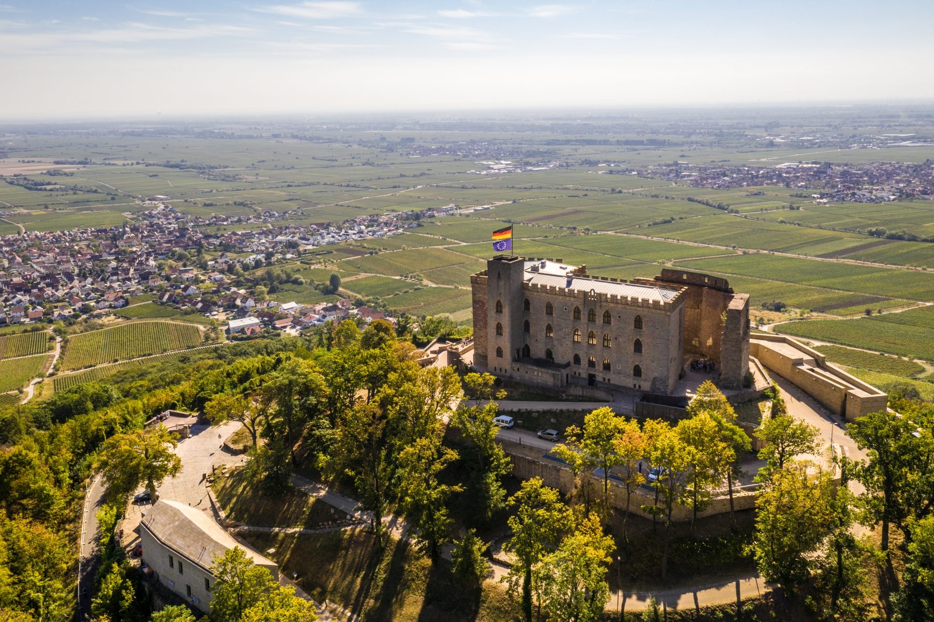 Vue aérienne du château de Hambach