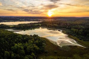 Sonnenuntergang beim Haidenweiher an der Westerwäder Seenplatte
